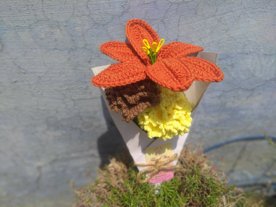Crochet Bouquet | 2 Carnation 1 Lily