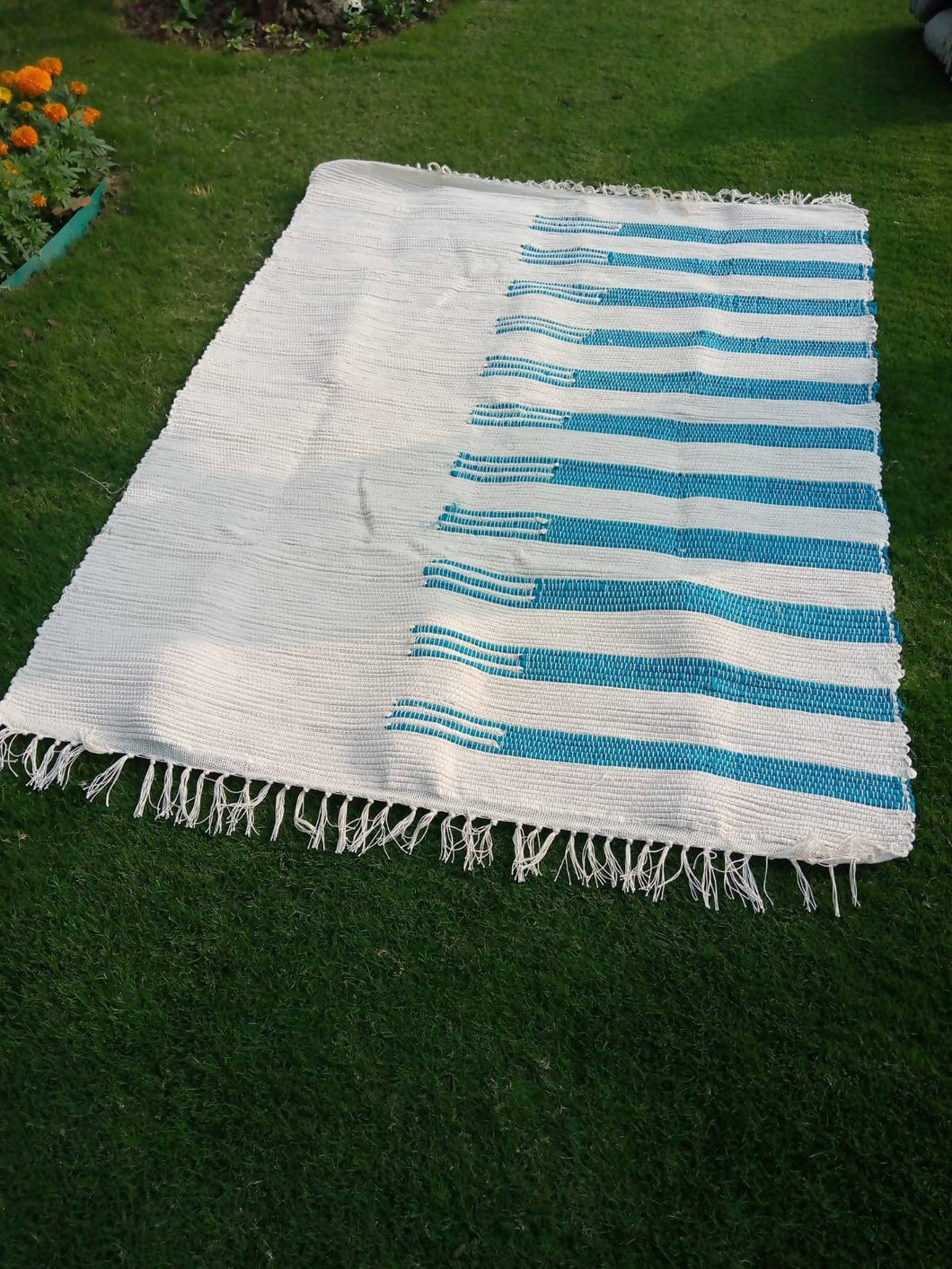 White & Blue Recycled, Handwoven Rug - 4ft x 7ft