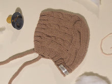 Load image into Gallery viewer, The Ash White Spec | Handknitted Bonnets for Kids
