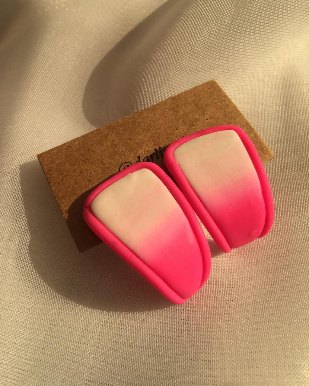 Gradient Studs (Pink) | Earrings