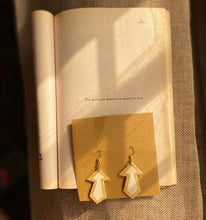 Load image into Gallery viewer, Clay Earrings (5 خطوطِ جھمکی)
